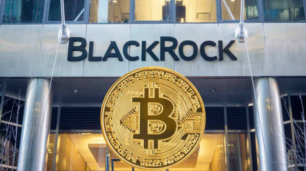 
IBIT от BlackRock получил статус крупнейшего спотового биткоин-ETF                